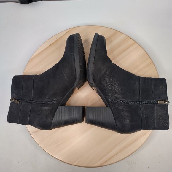 Clarks Artisan Black Leather Ankle Block Heel Boots Booties Women US 7M - Picture 7 of 11